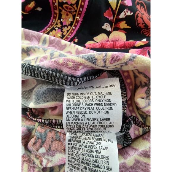 J.M.Collection Woman's Floral Pullover Blouse Black+Red Rhinestones Size Large - Picture 10 of 10